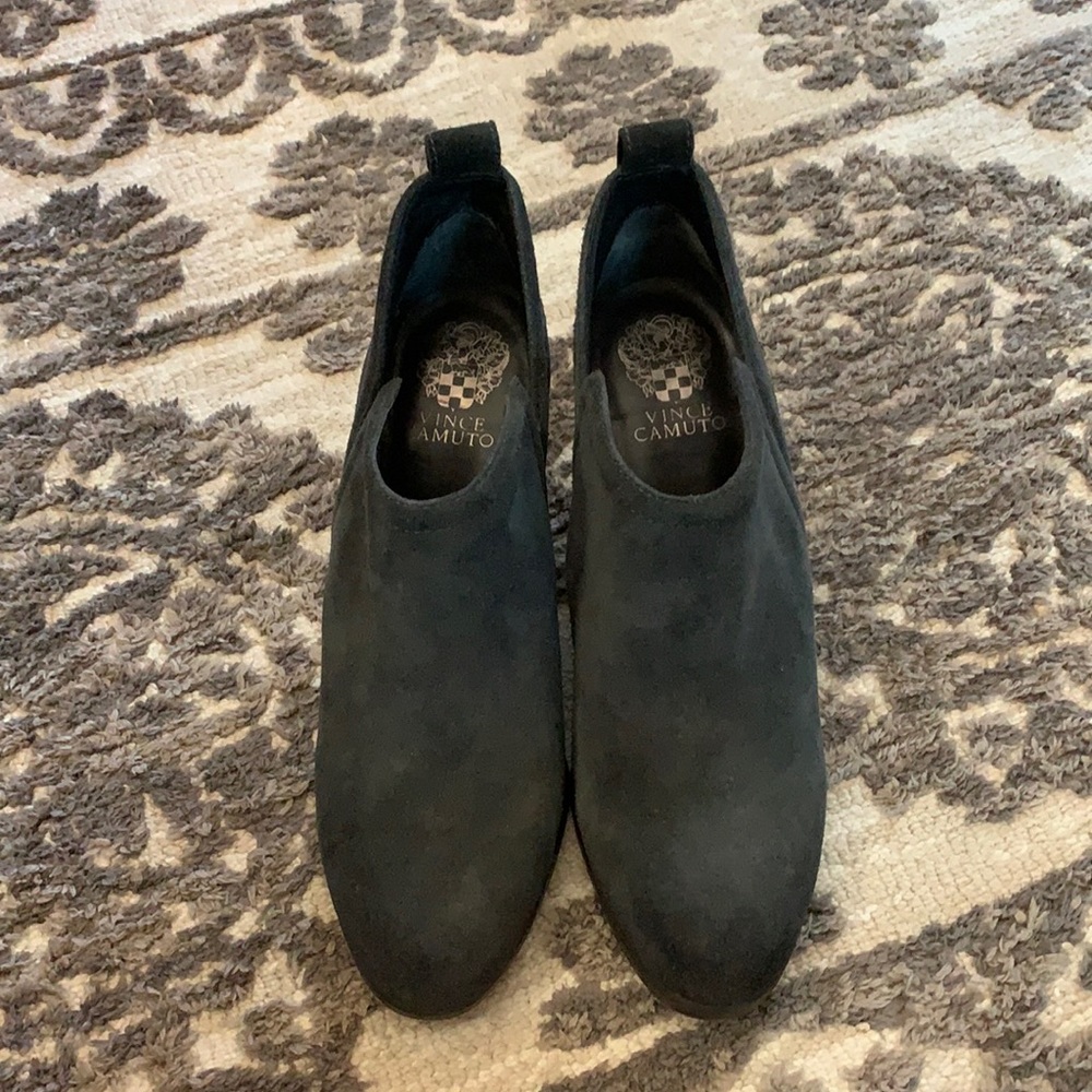Vince Camuto, Gray, Suede Booties, Size 9